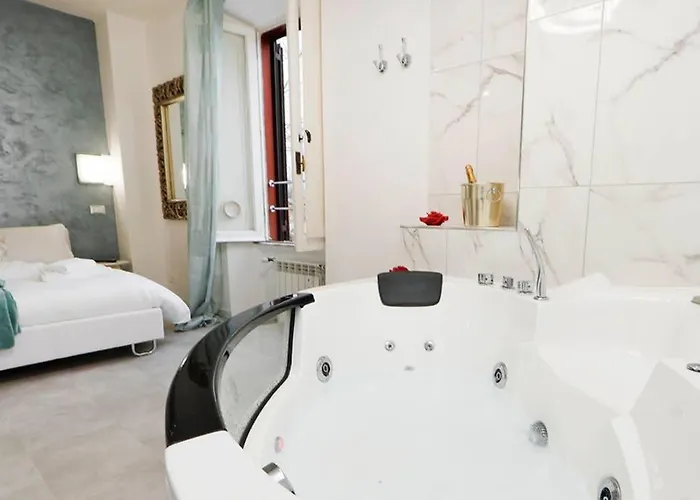 White Panoramic Jacuzzi Trastevere Apartman Róma